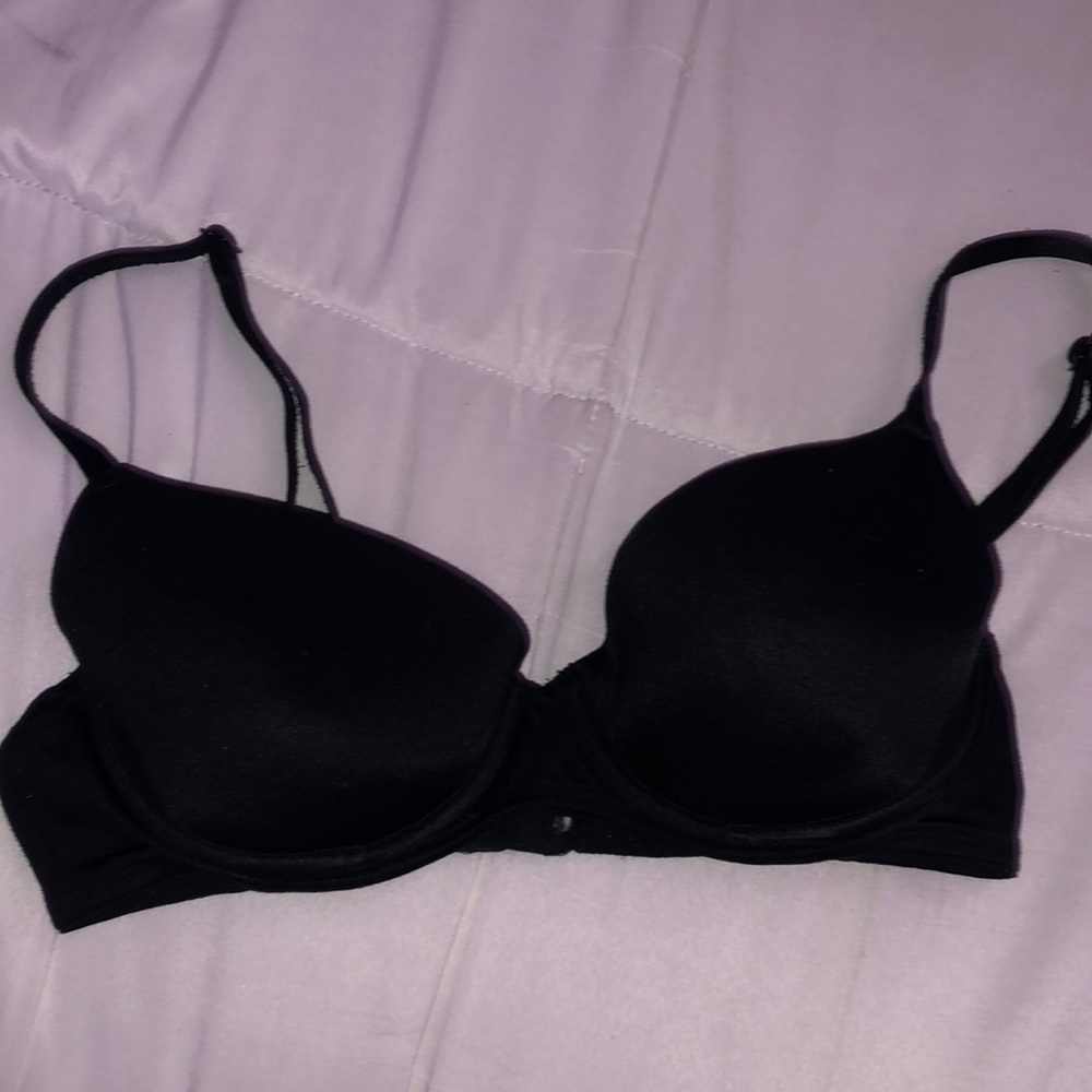 Victoria’s secret pink bra